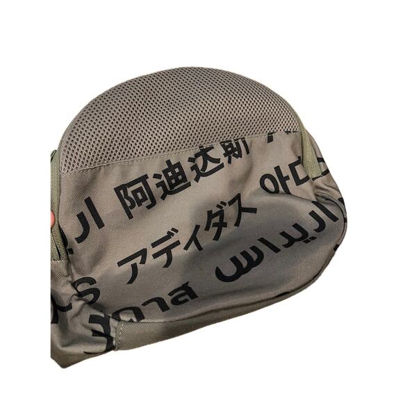 Adidas Multi Language 20"x10"x10" Gray Duffel Gym Bag - Picture 6 of 6